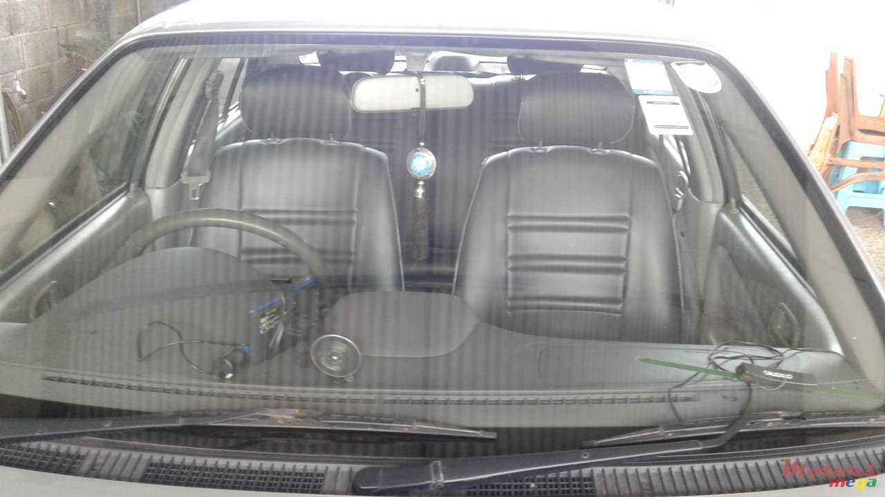 2000' Toyota Corolla photo #1