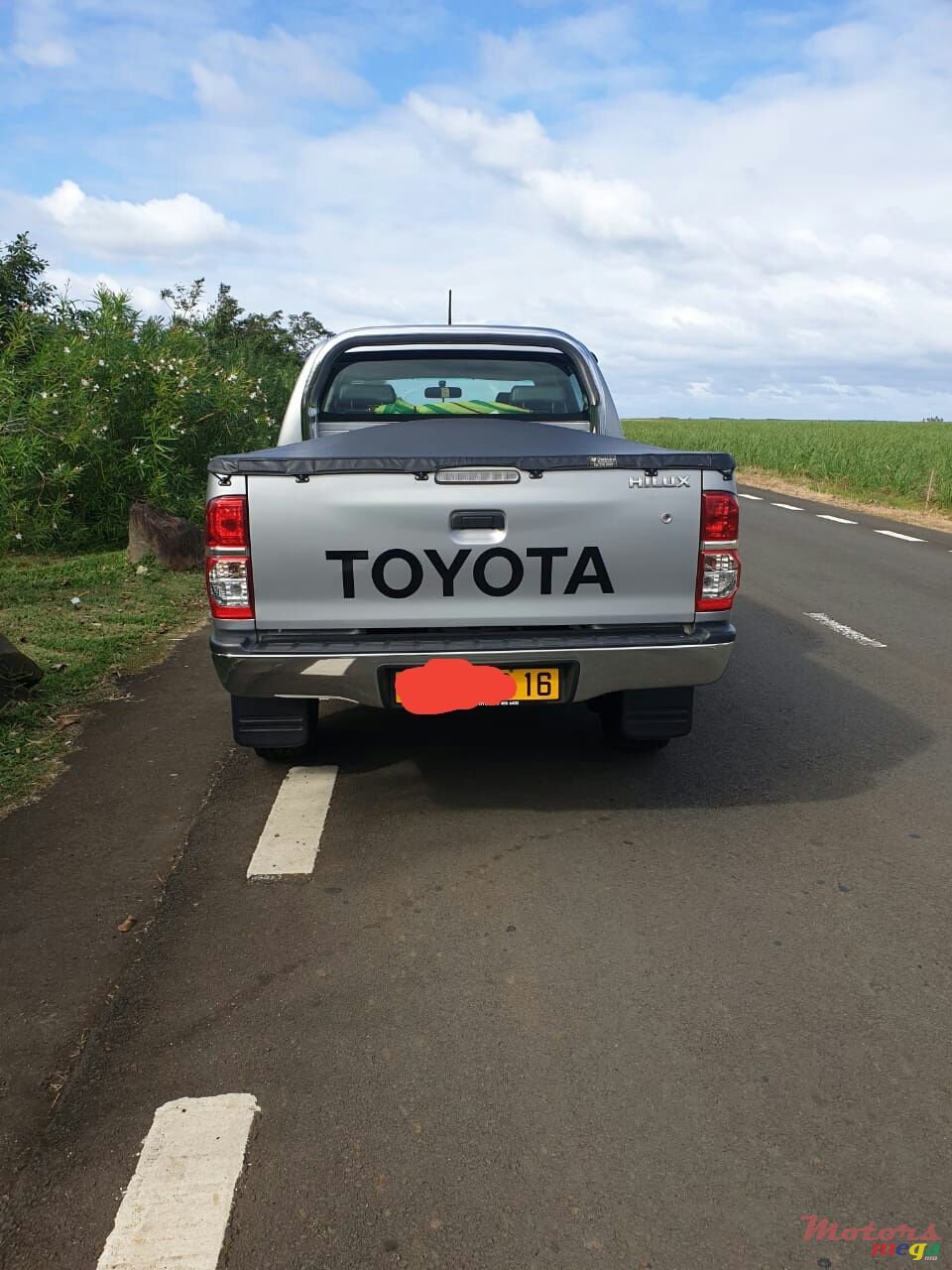 2016' Toyota Hilux 4×4 photo #1