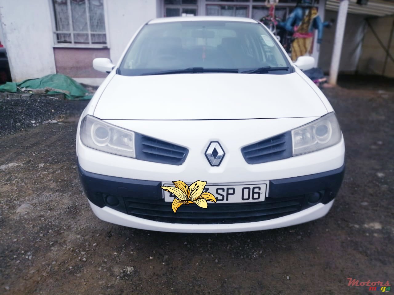 2006' Renault Megane photo #1