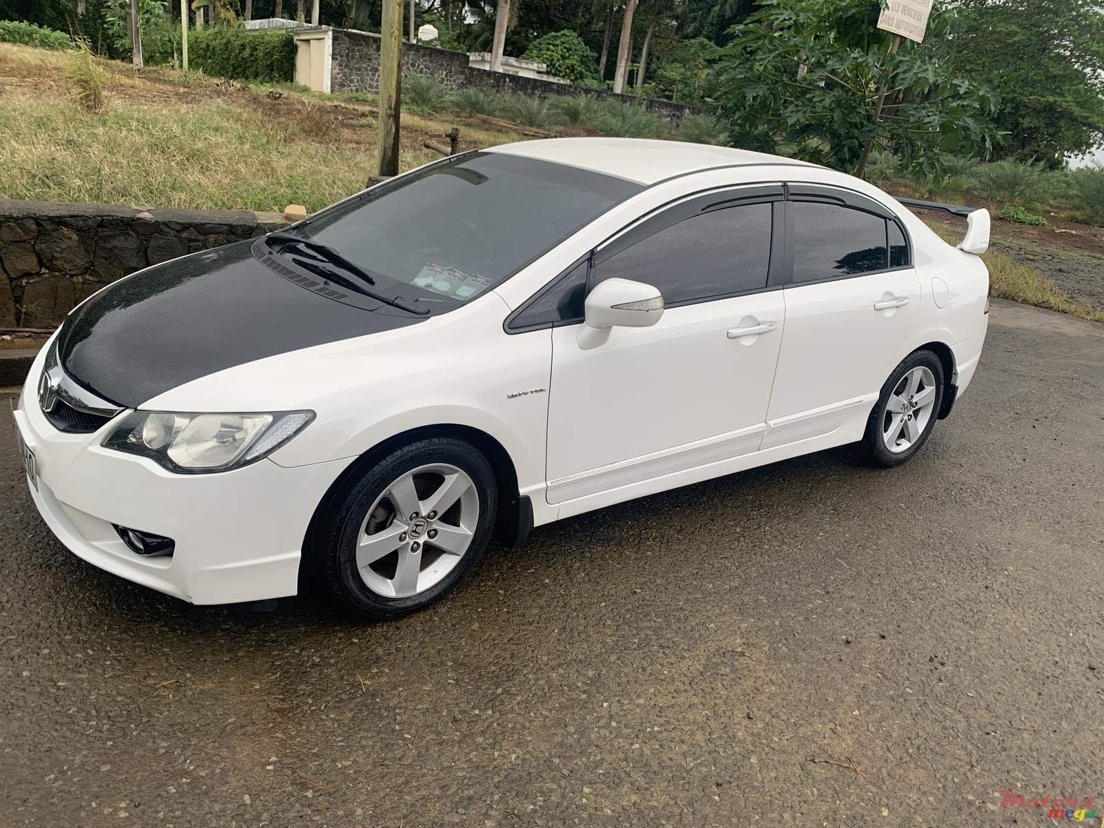 2010' Honda Civic photo #2