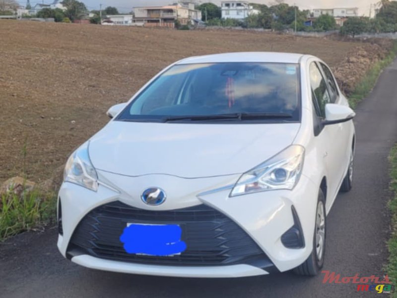 2020' Toyota Vitz photo #3