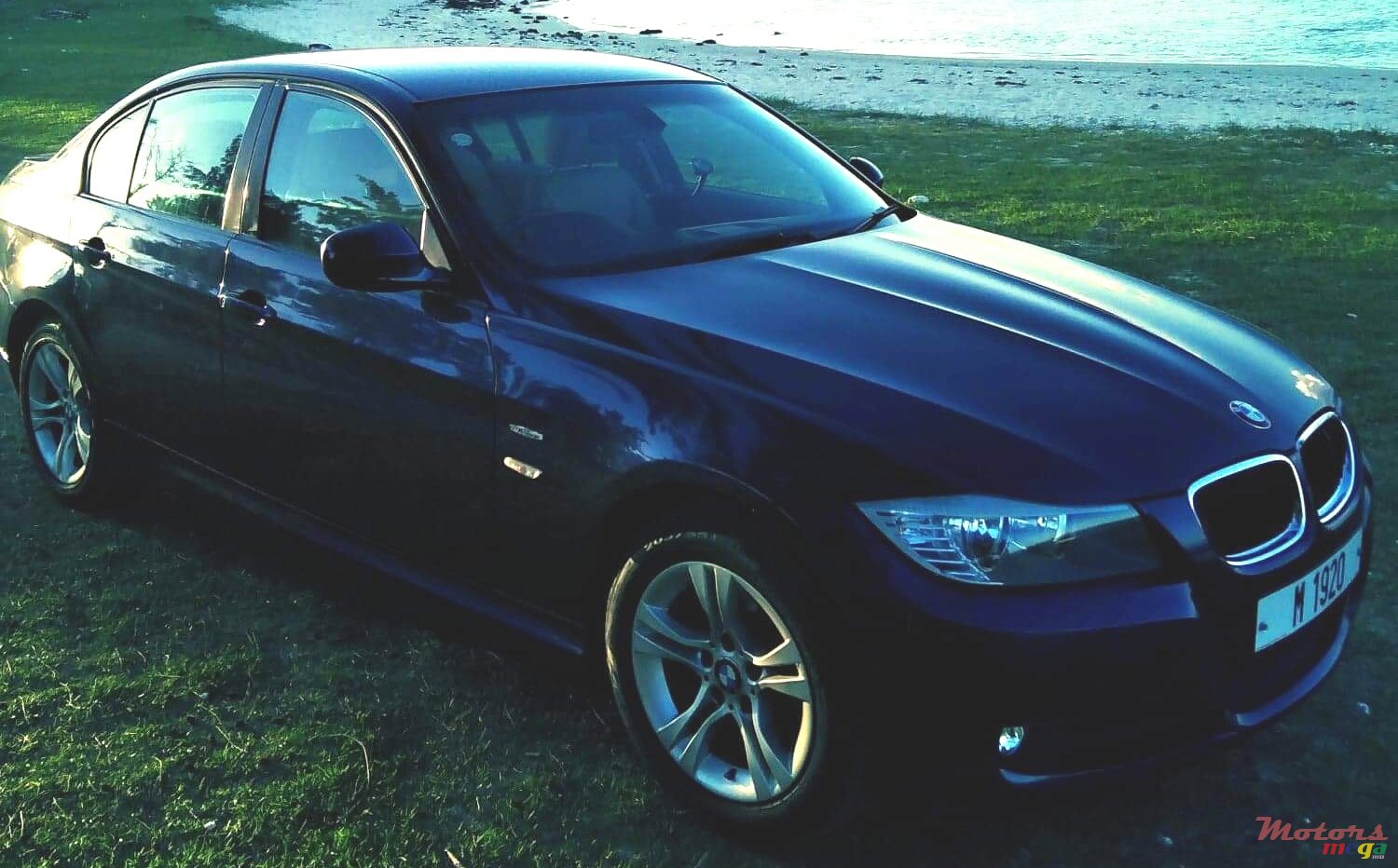 2011' BMW 316 photo #2