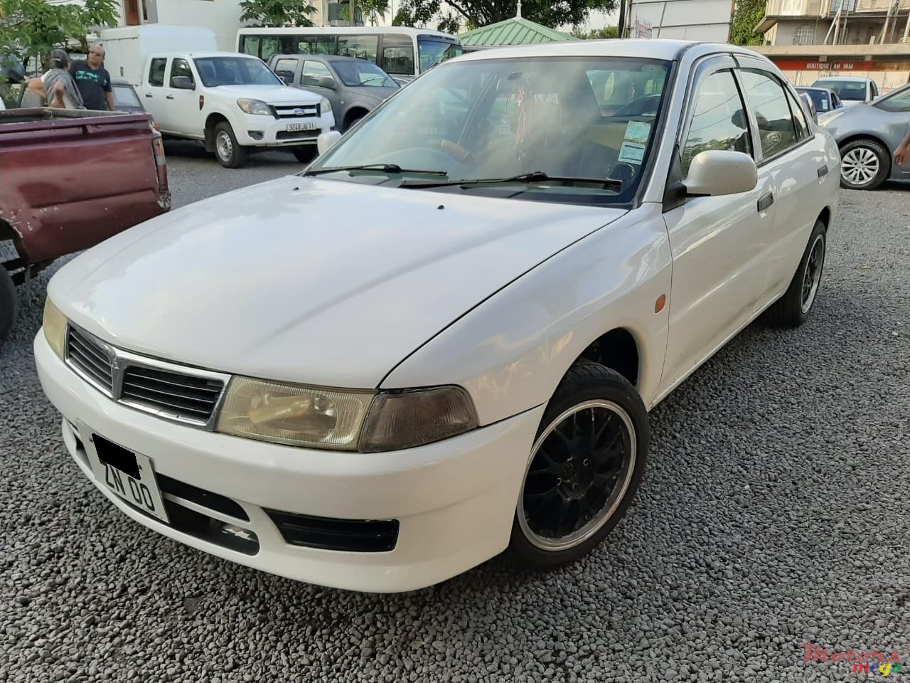 2000' Mitsubishi Lancer for sale. Quartier Militaire, Mauritius