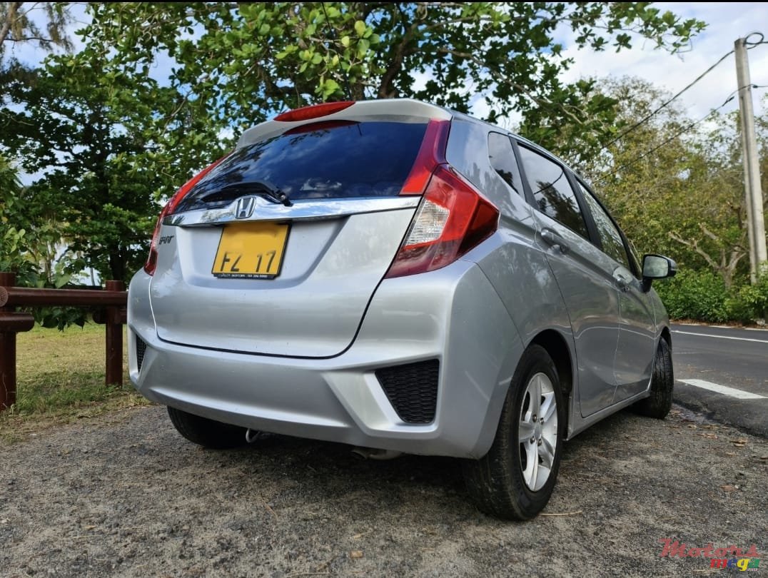 2017' Honda Fit photo #1