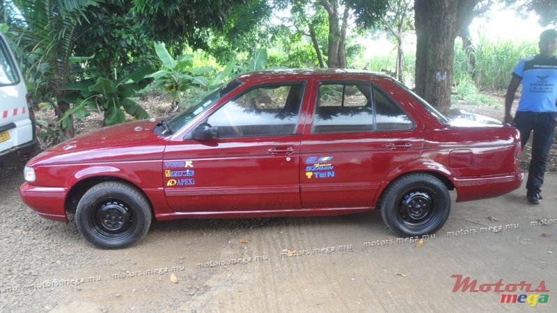 1992' Nissan nissan b13 photo #1