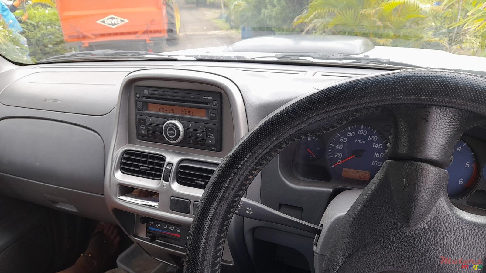 2017' Nissan Hardbody photo #4