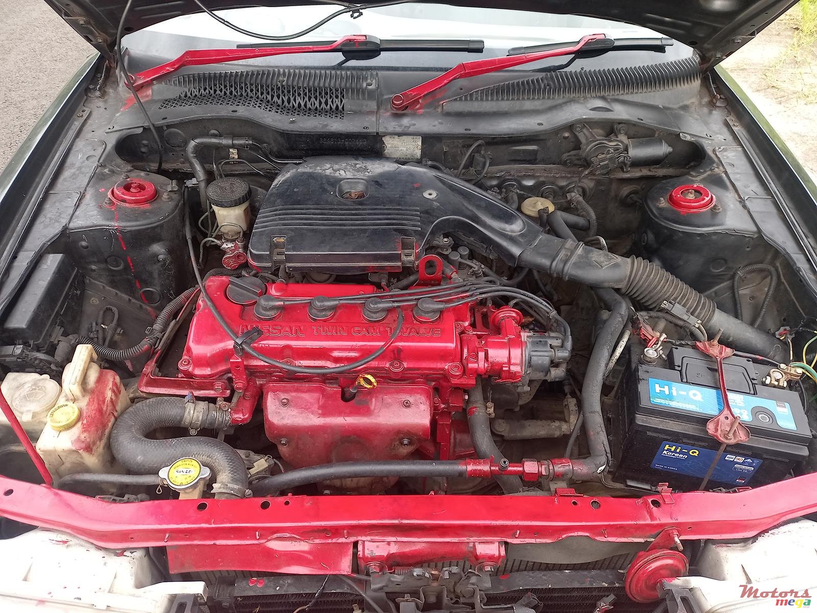 1992' Nissan Sunny photo #1