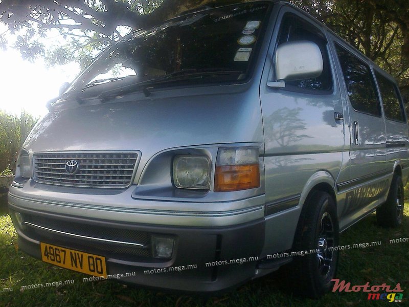 2000' Toyota photo #1