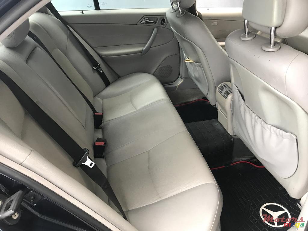 2002' Mercedes-Benz C-Class 180 photo #5