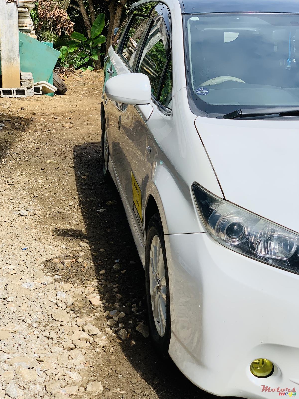 2010' Toyota Wish with gaz kit photo #3