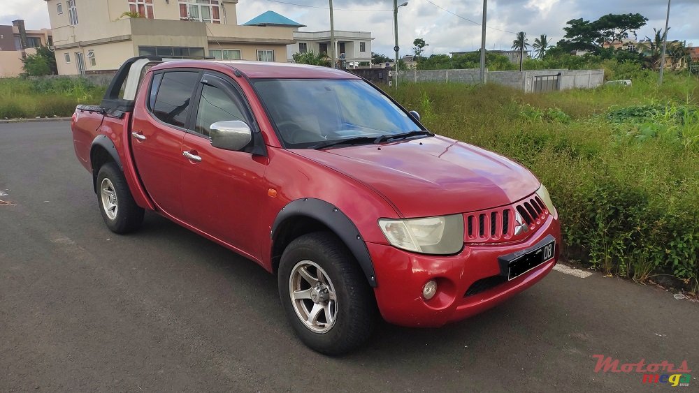 2008' Mitsubishi L 200 photo #2