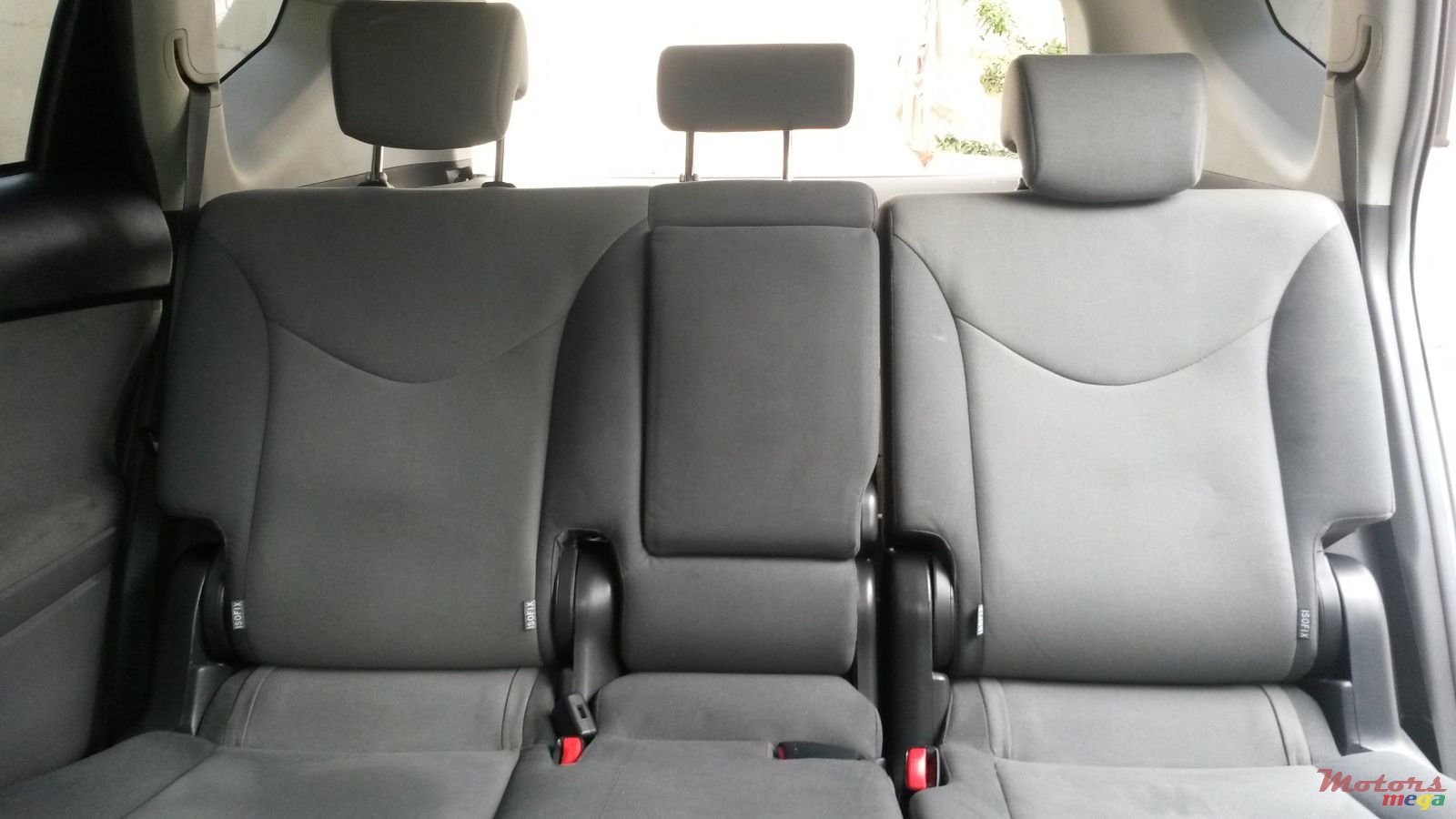 2013' Toyota Prius photo #5