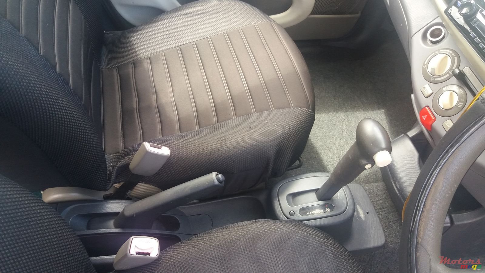 2002' Nissan March photo #3