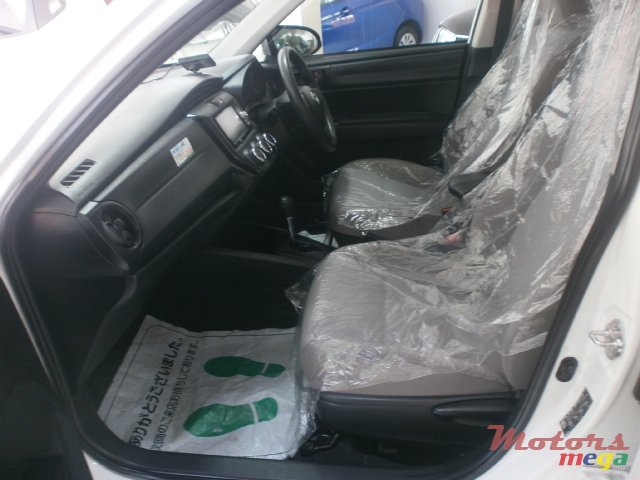 2016' Toyota Axio photo #4