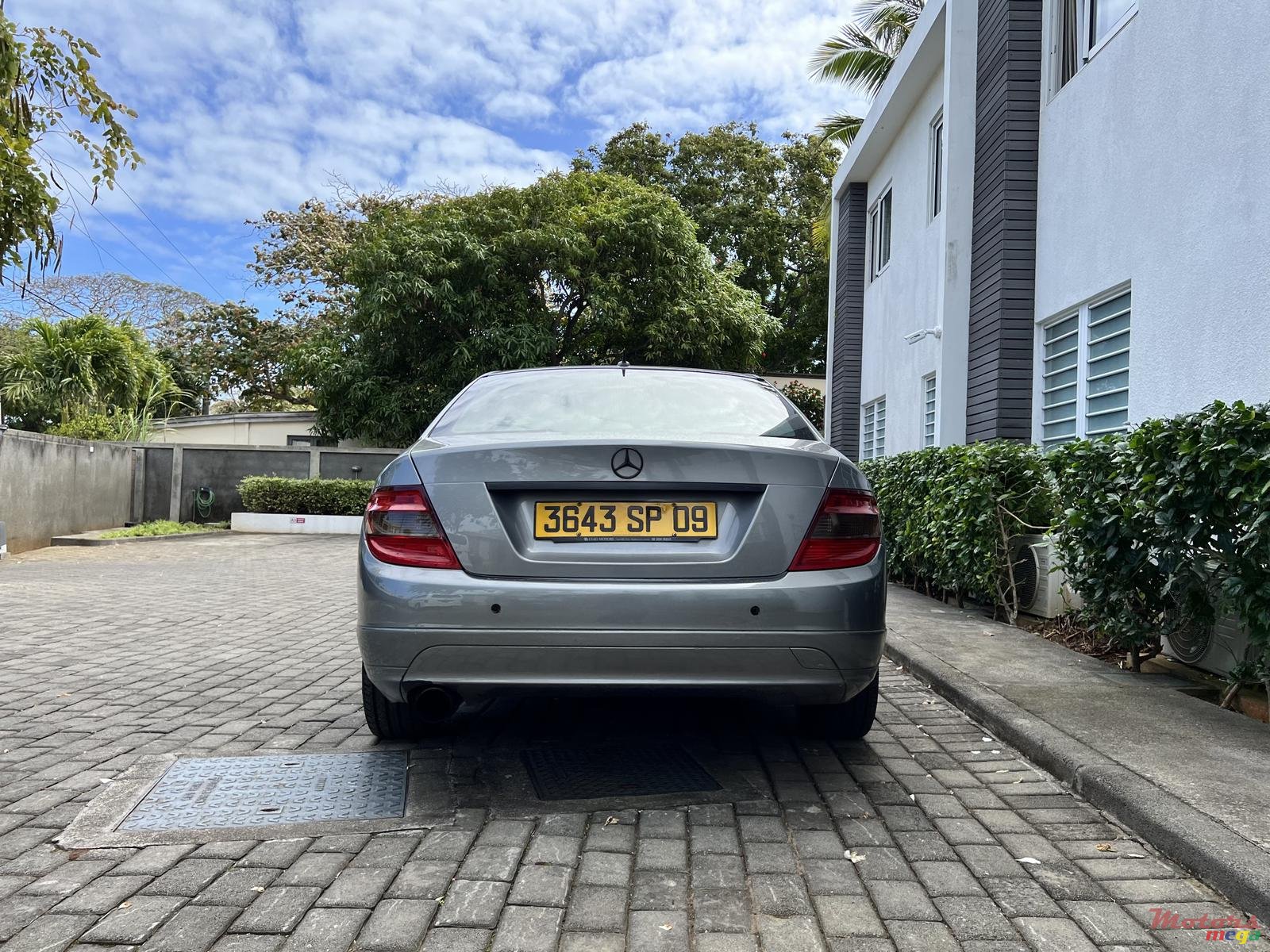 2009' Mercedes-Benz photo #5