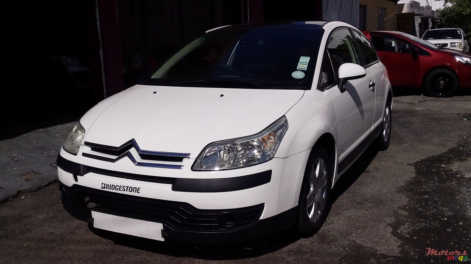 2006' Citroen C4 2 Doors photo #2