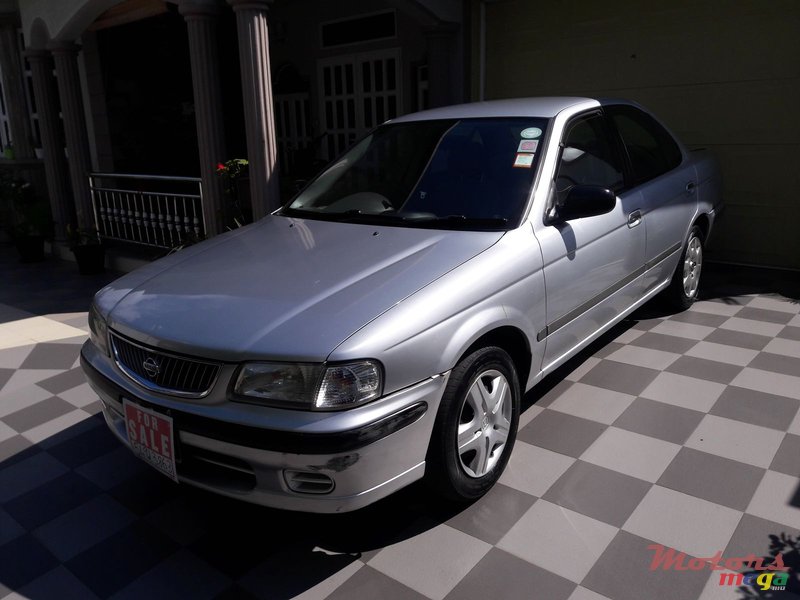 1999' Nissan Sunny photo #1