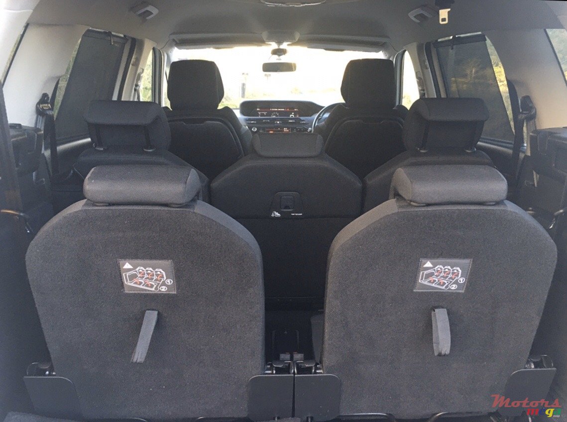 2018' Citroen C4 Picasso photo #5