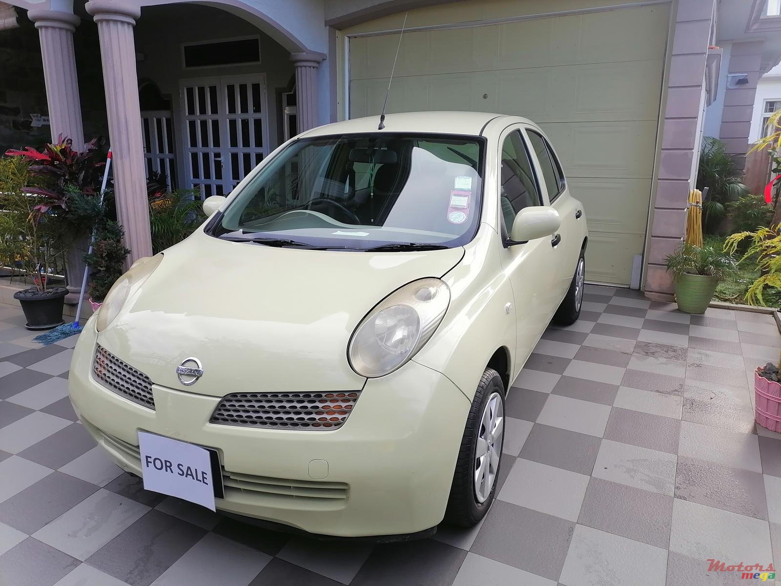 2003' Nissan March photo #1