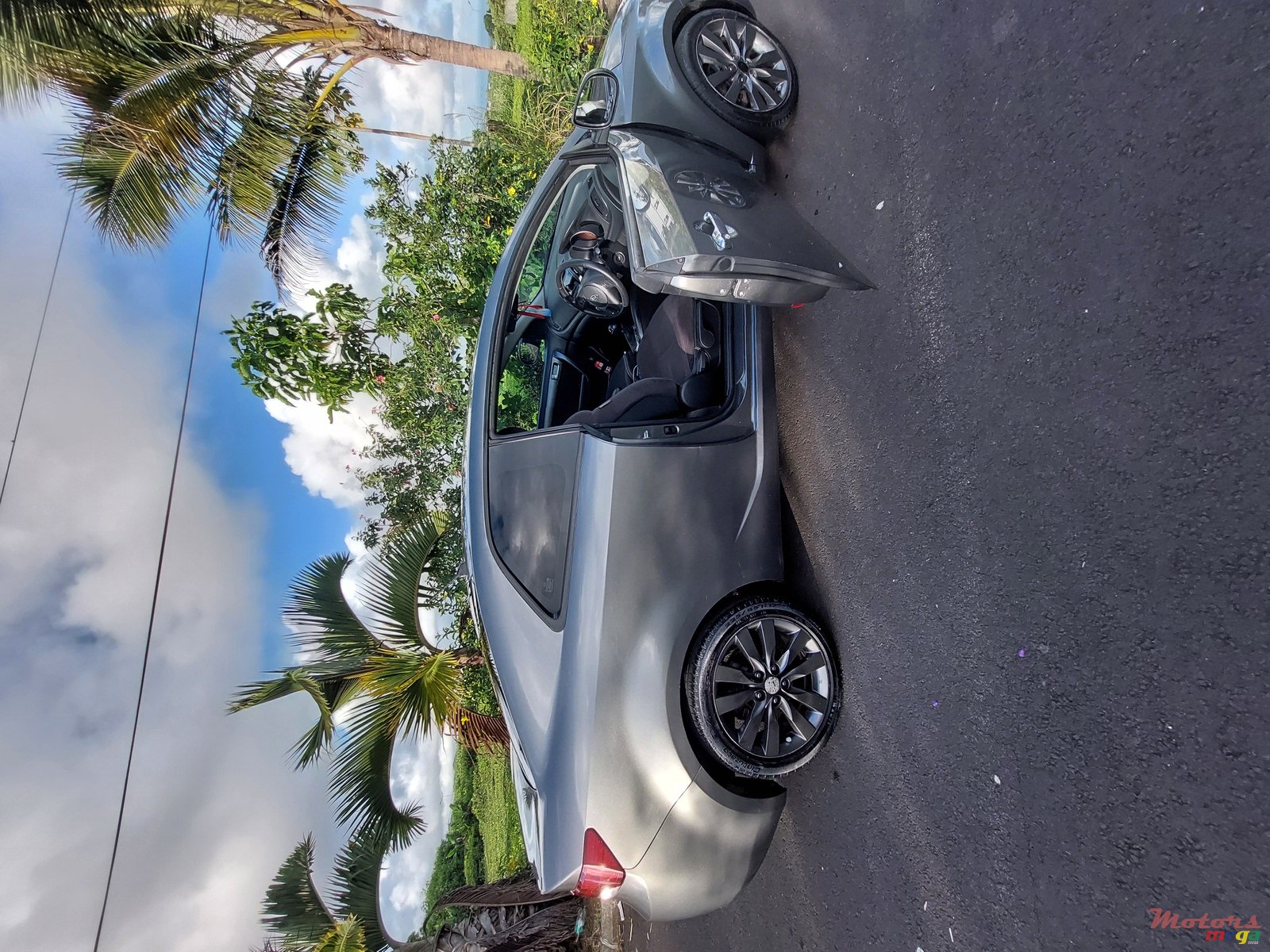 2011' Kia Koup photo #4