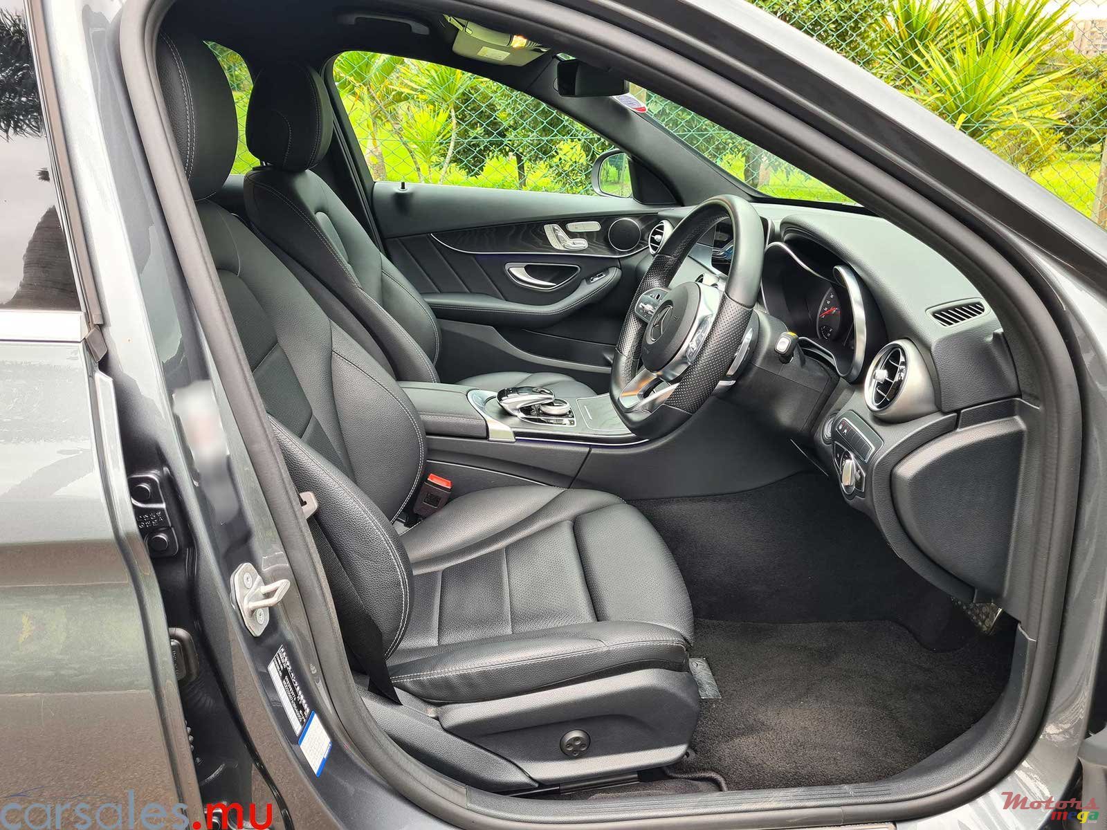 2019' Mercedes-Benz C 180 AMG Line photo #4