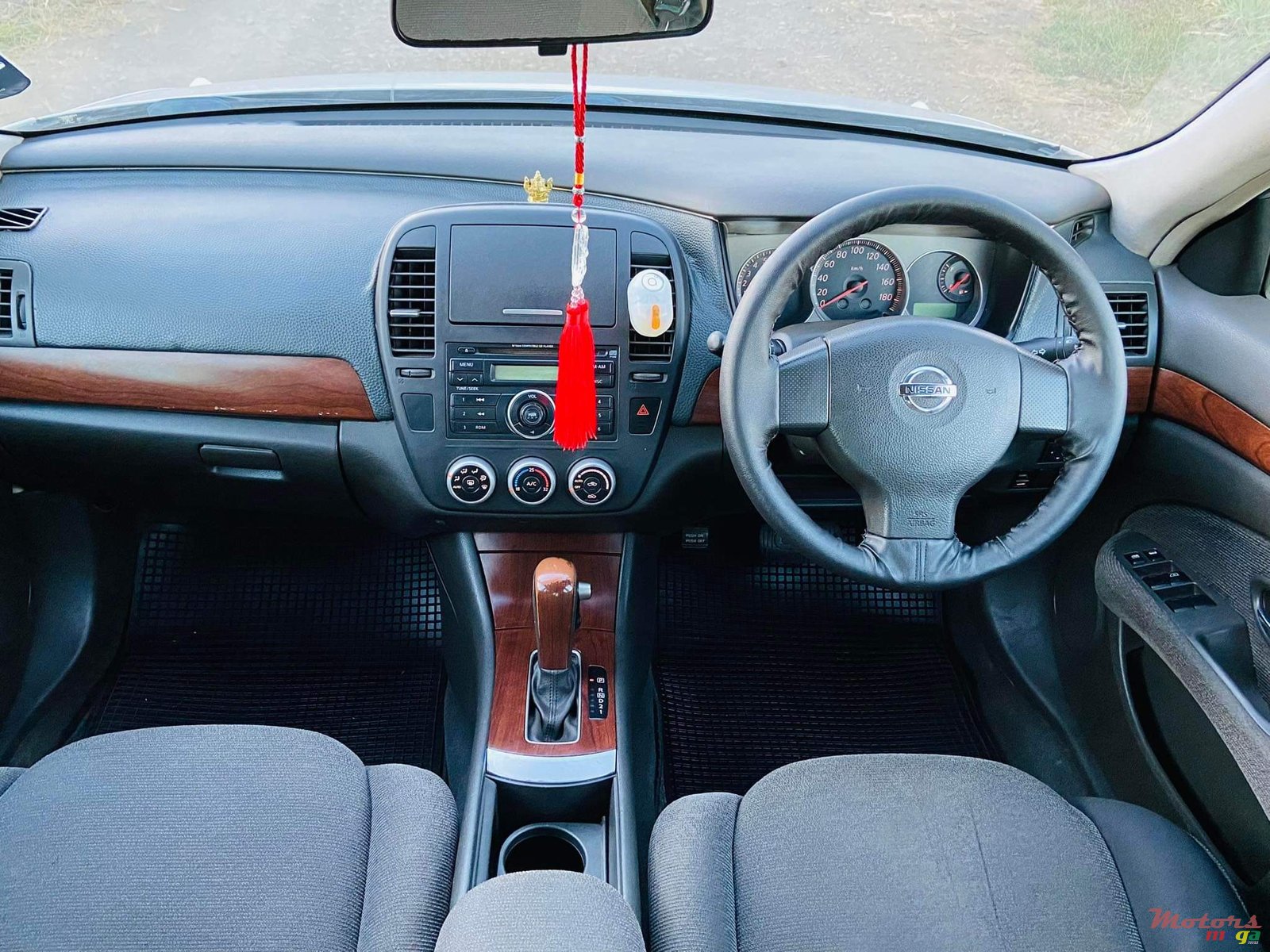 2007' Nissan Bluebird Slyphy photo #6