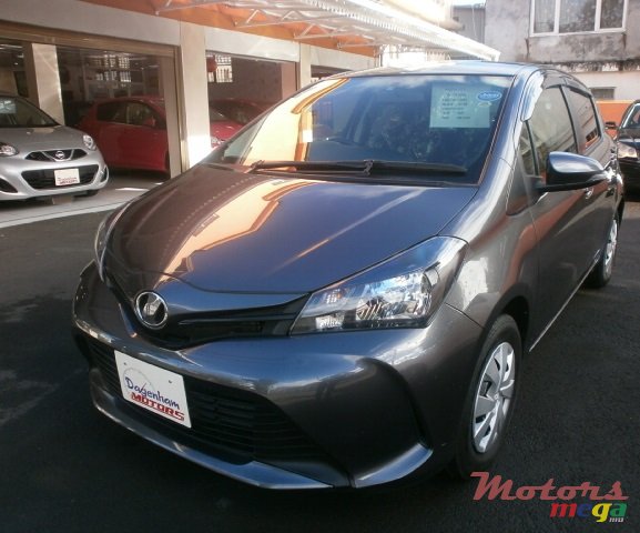 2014' Toyota Vitz photo #1