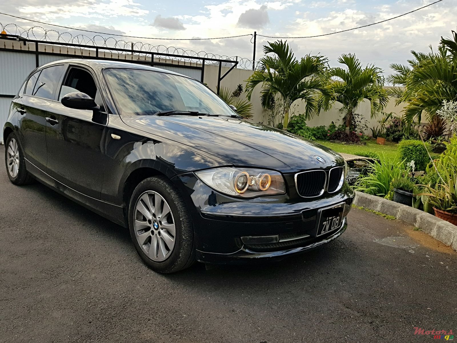 2008' BMW 116 Automatic photo #1