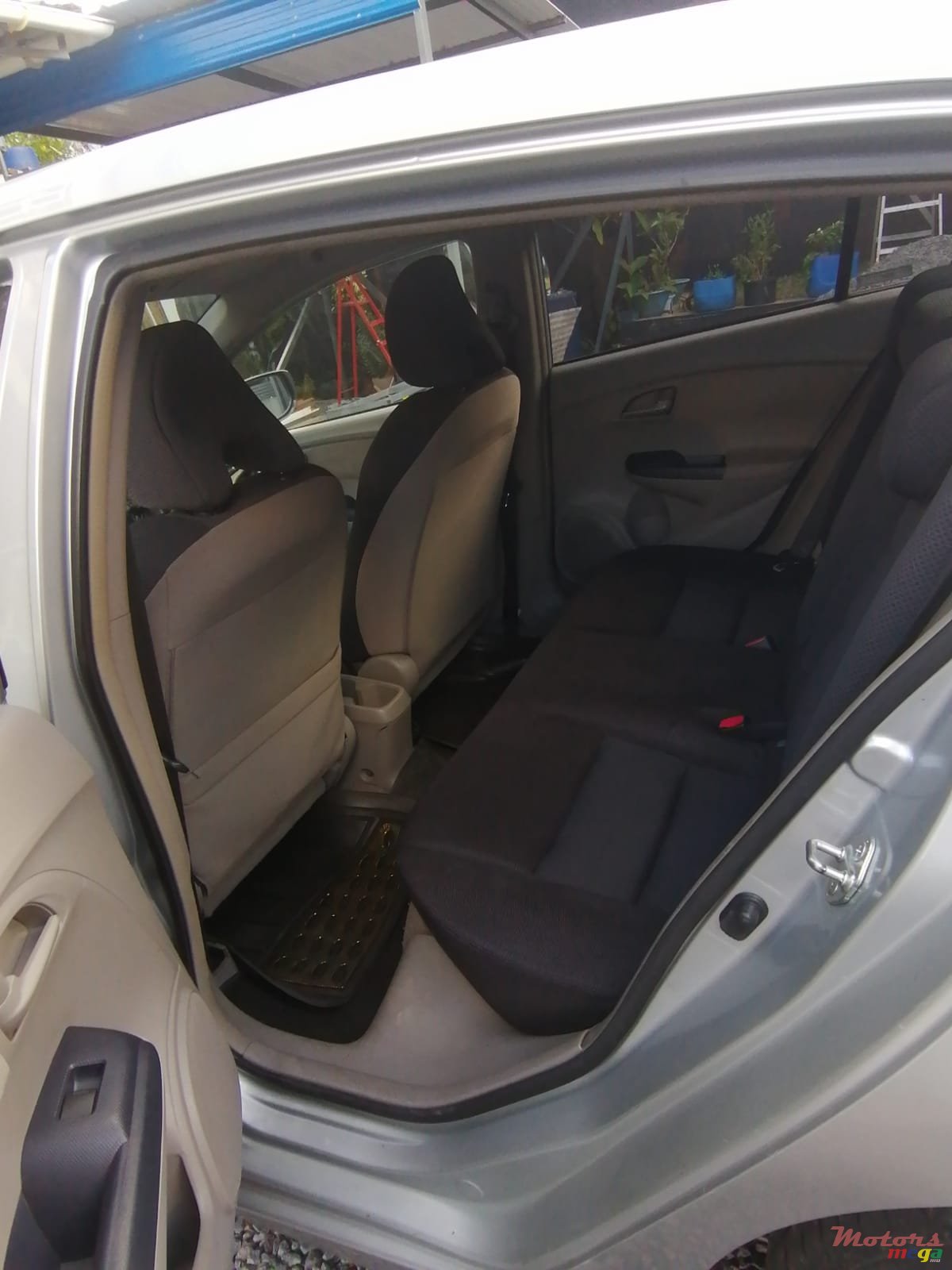 2010' Honda Insight Gen 2 photo #4