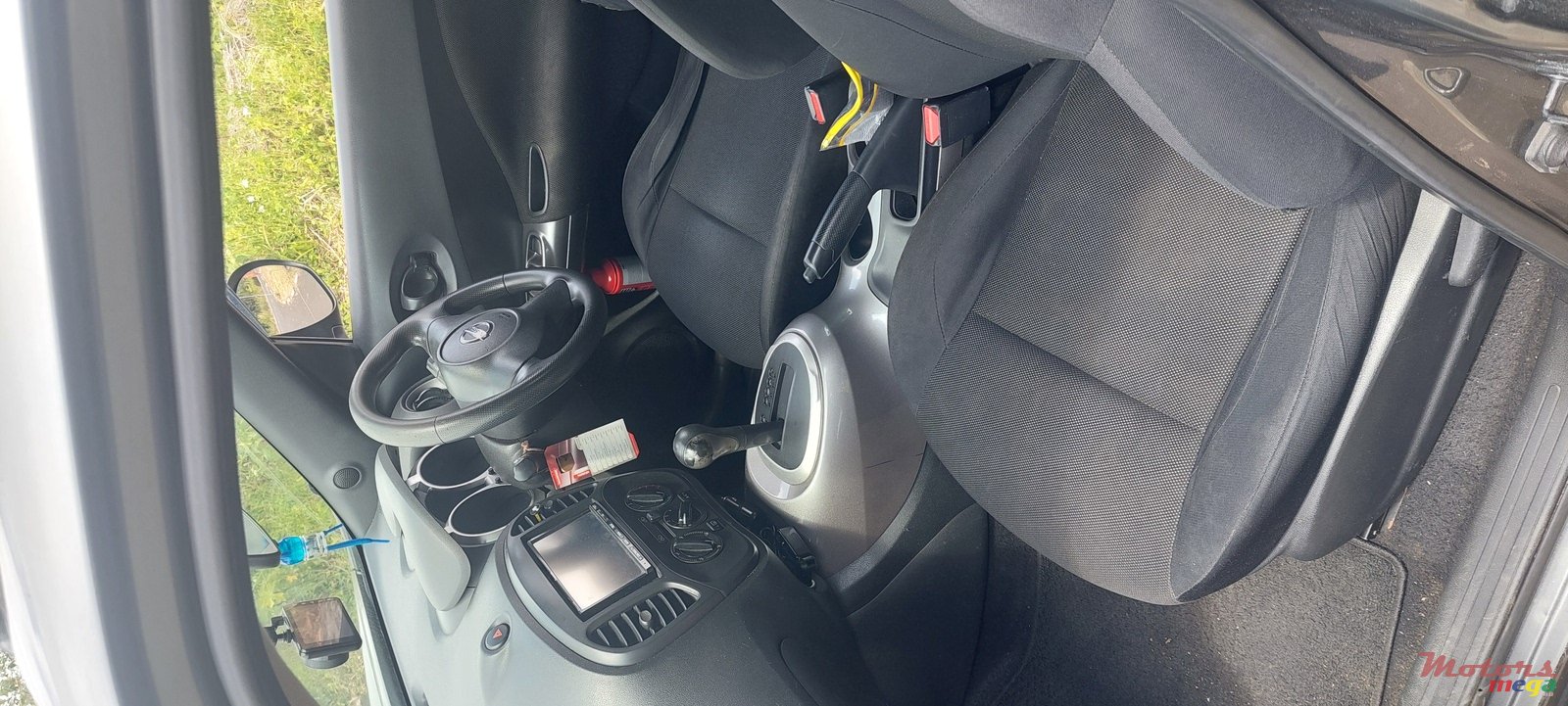 2010' Nissan Juke photo #3