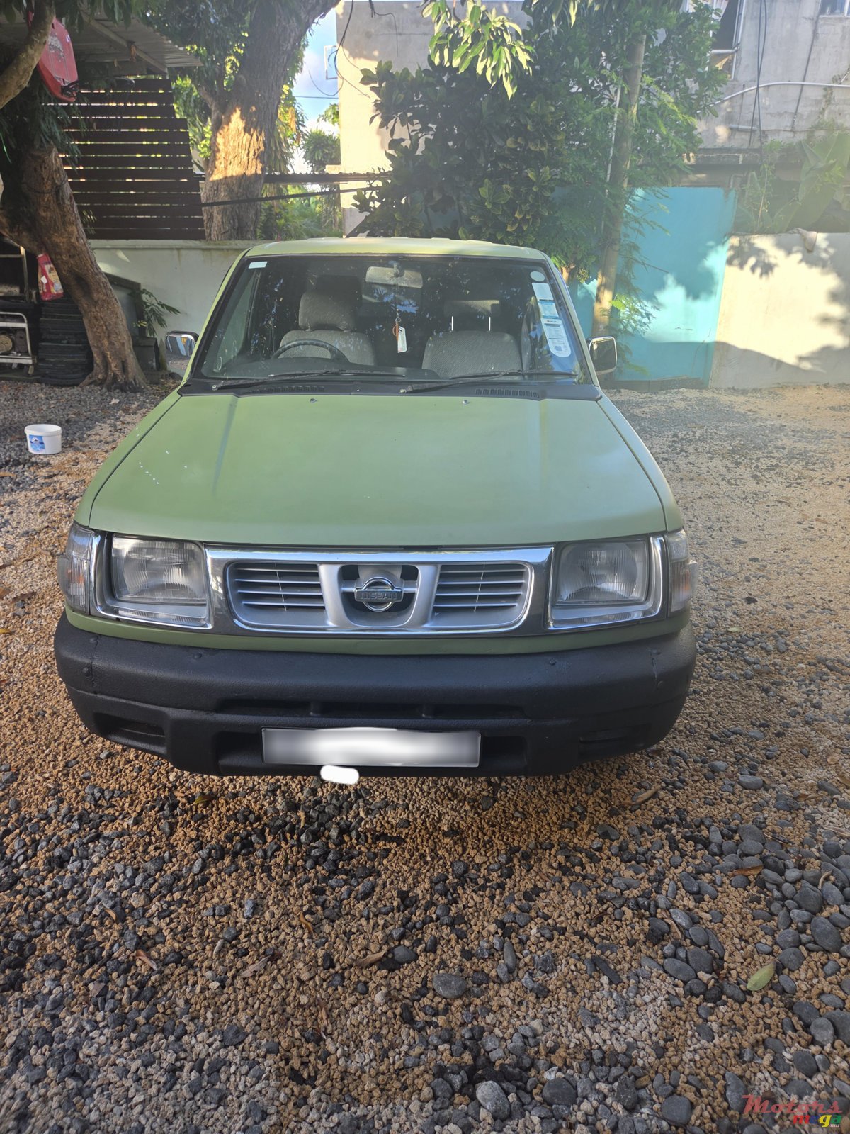 1998' Nissan Pickup photo #2