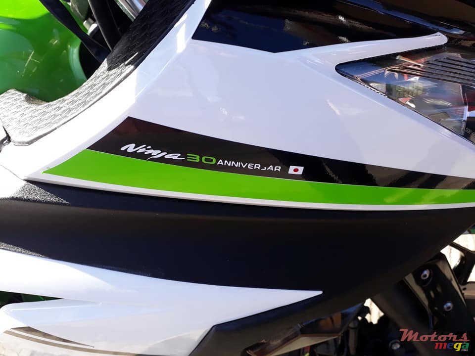 2015' Kawasaki Ninja photo #2