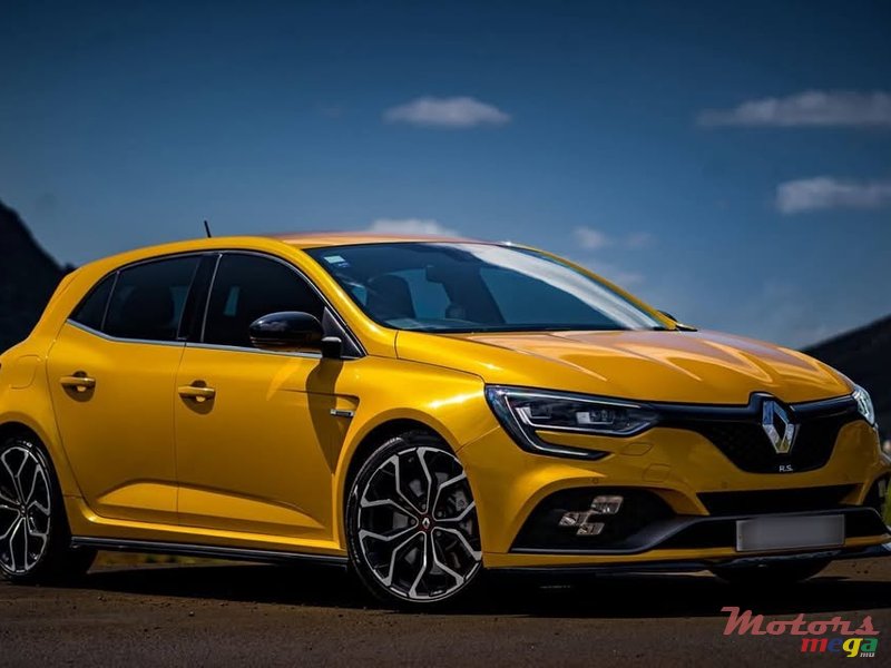 2020' Renault Megane RS photo #3
