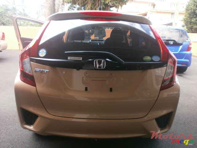 2013' Honda FR-V New shape photo #3
