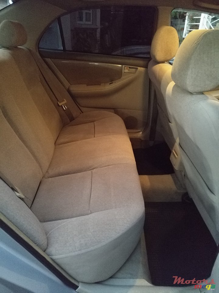 2004' Toyota Corolla NZE photo #7