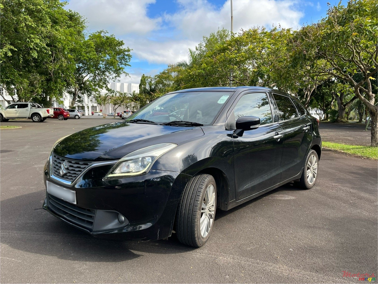 2017' Suzuki Baleno Glx photo #2