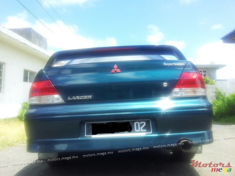 2002' Mitsubishi photo #2