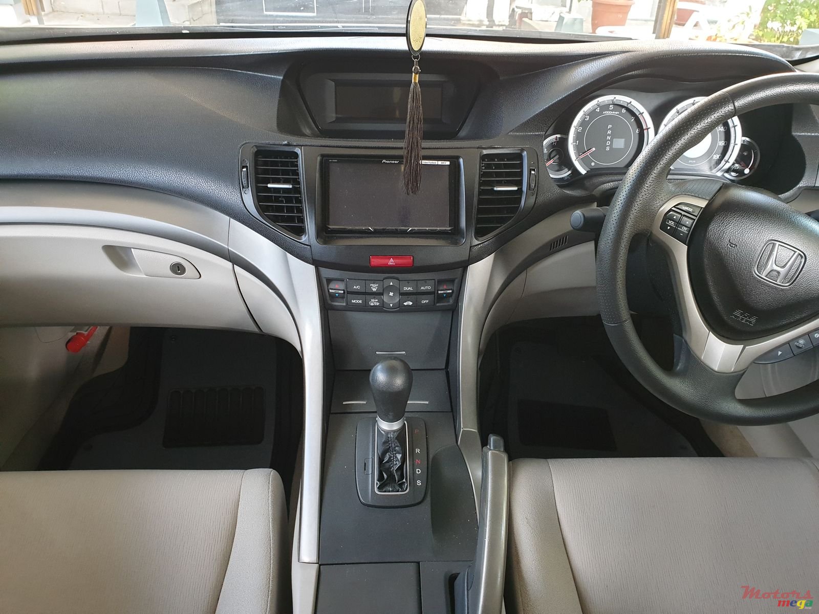 2010' Honda Accord photo #5