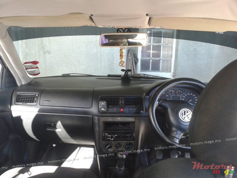 2001' Volkswagen photo #2