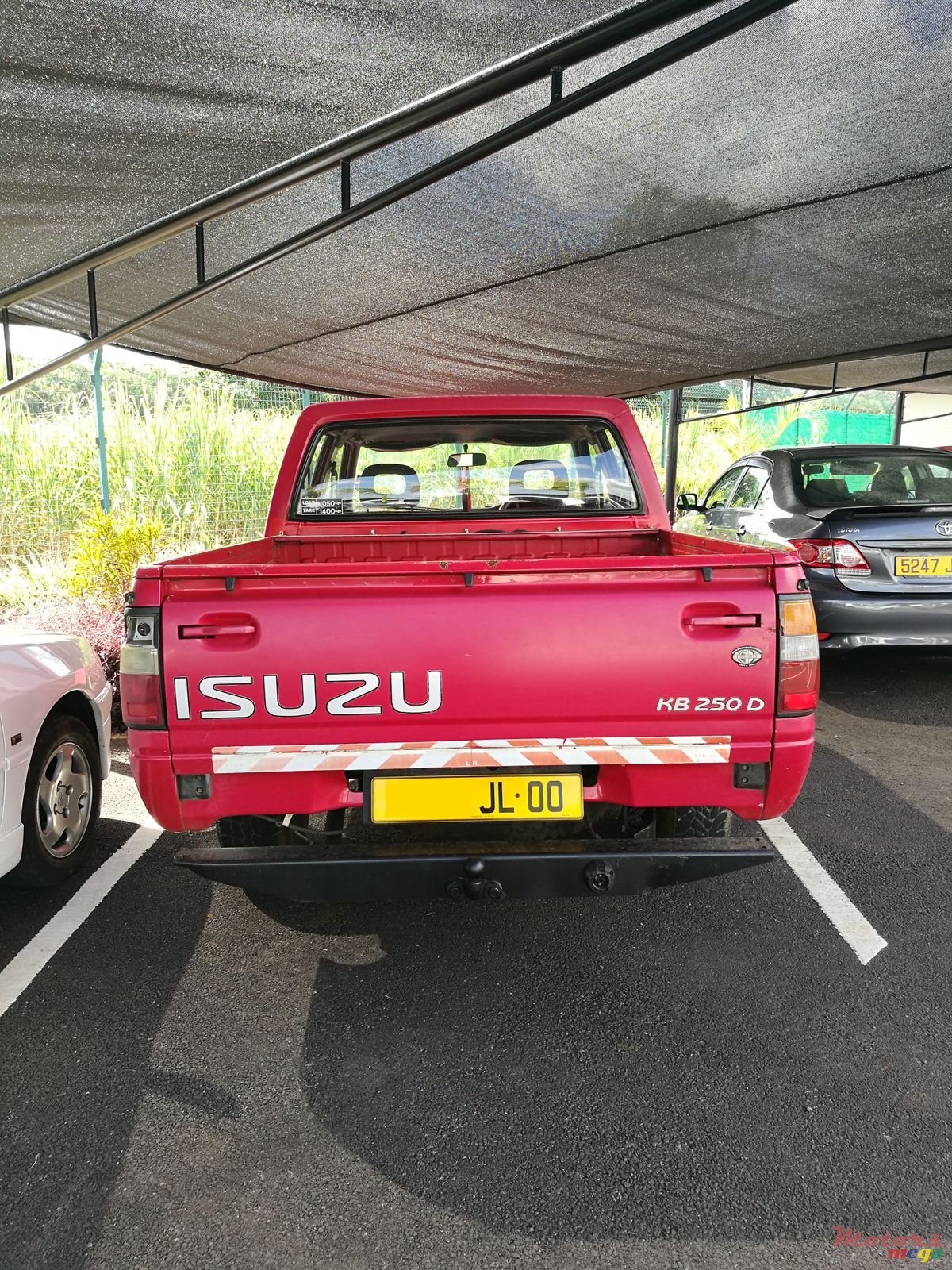 2000' Isuzu KB Series photo #2