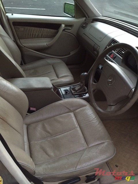 1997' Mercedes-Benz C-Class photo #4