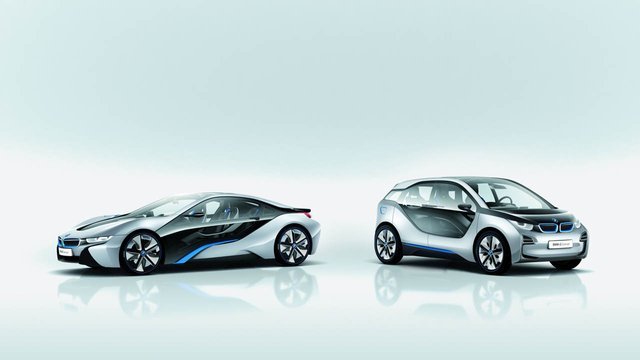 BMW i4 and i5 to focus on affordable performance, families
