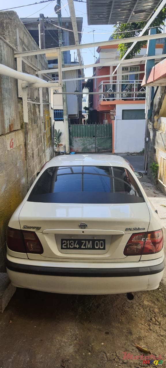 2000' Nissan Sunny photo #2