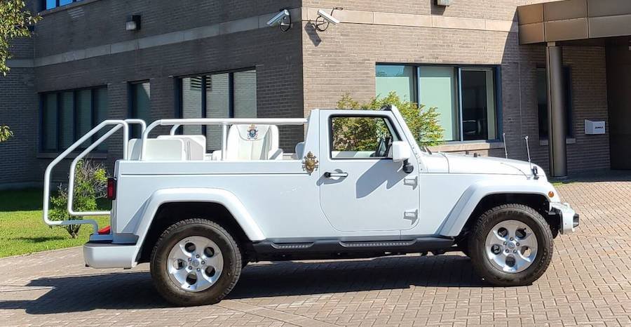 Un Jeep Wrangler comme «papemobile» au Québec