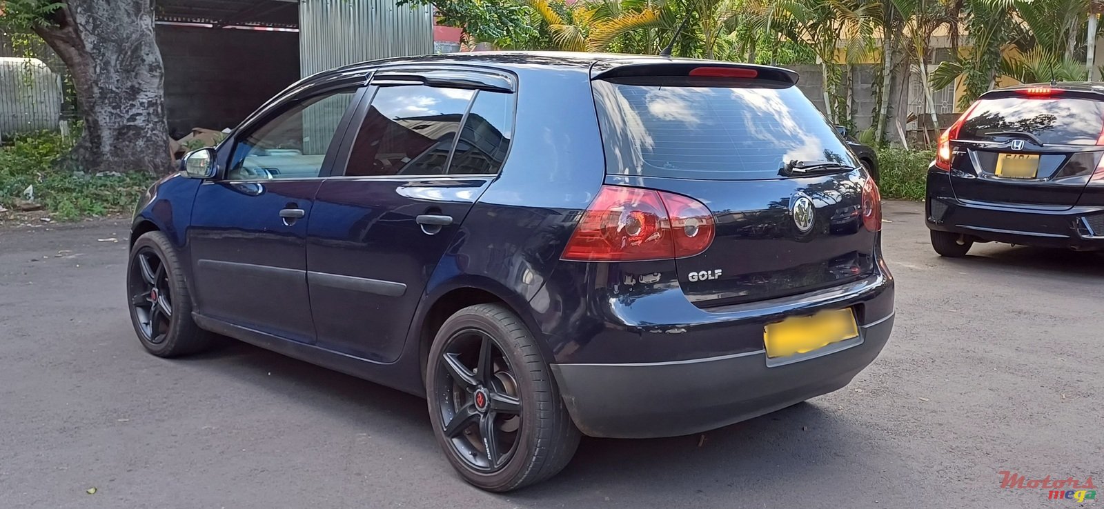 2009' Volkswagen Golf V photo #3