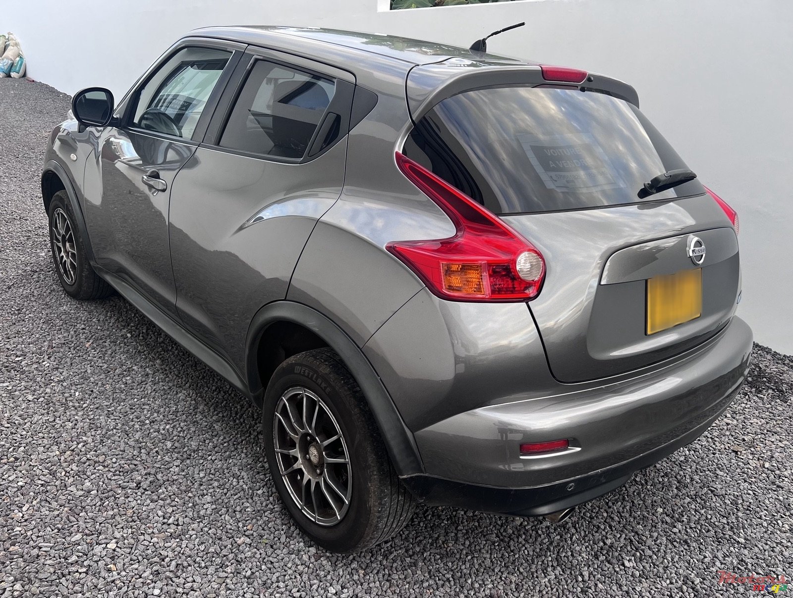 2011' Nissan Juke photo #3