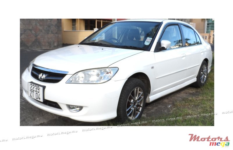 2004' Honda photo #1