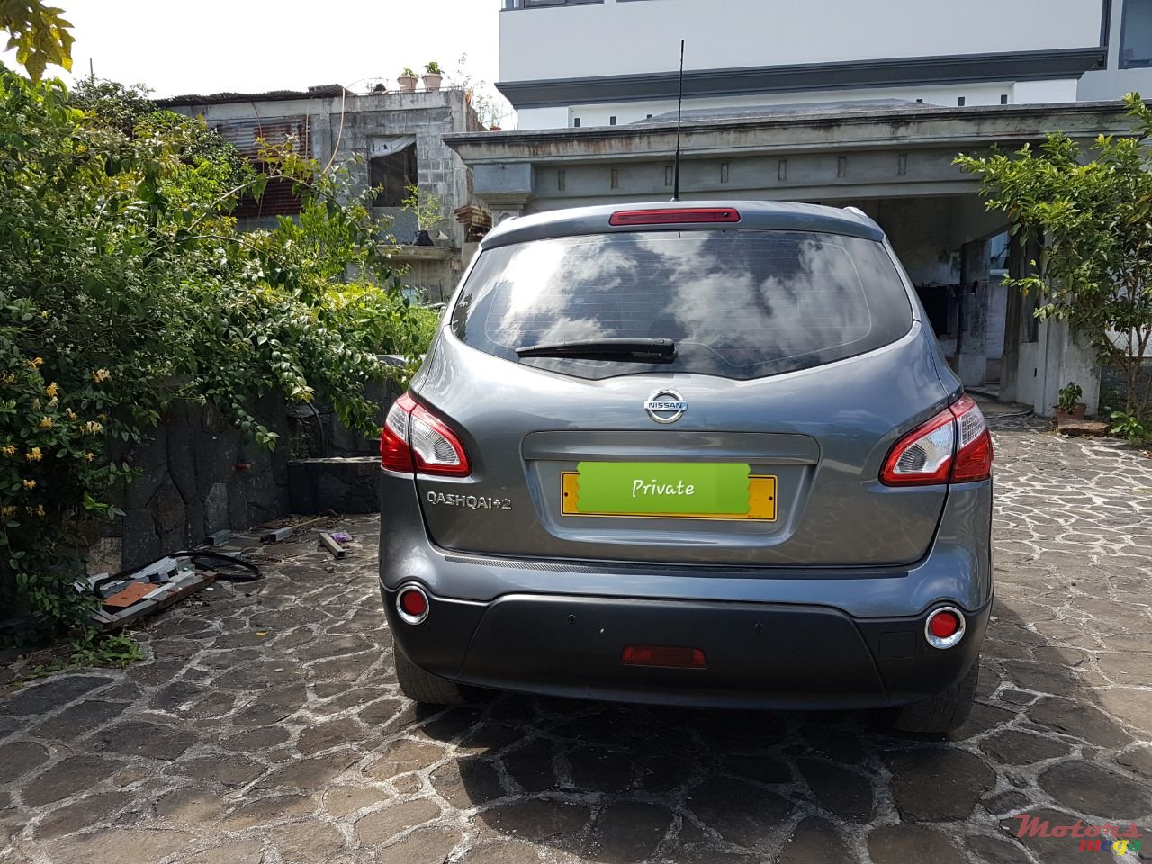 2014' Nissan Qashqai+2 photo #2