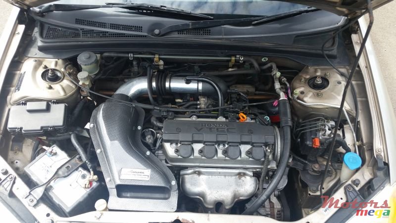 2000' Honda Civic Simota cold air intake photo #3