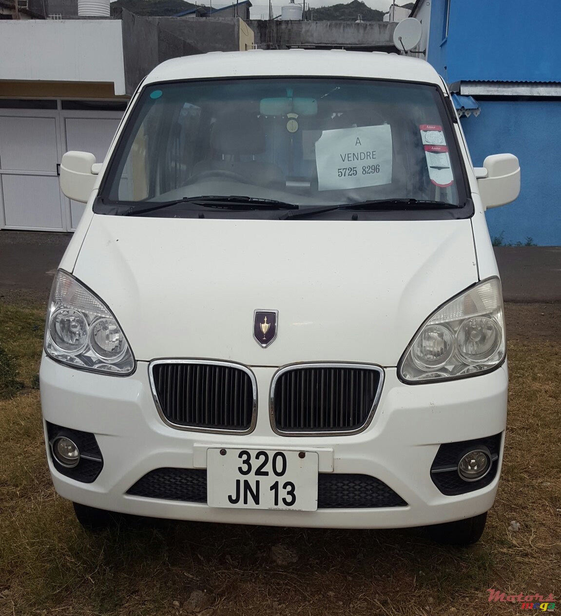 2013' Jinbei 22000 km      Goods Vehicle photo #1